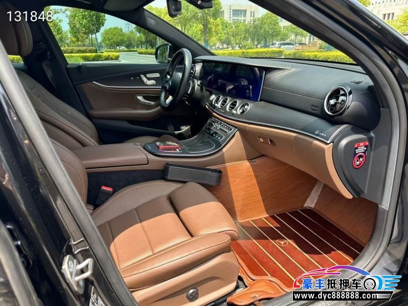 23年奔驰E轿车抵押车出售