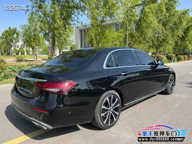22年奔驰E轿车抵押车出售