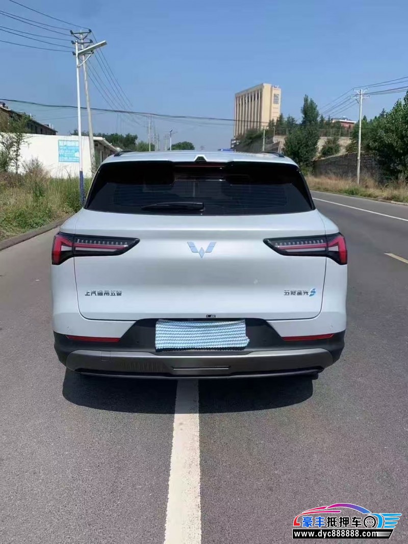 25年五菱星光轿车抵押车出售