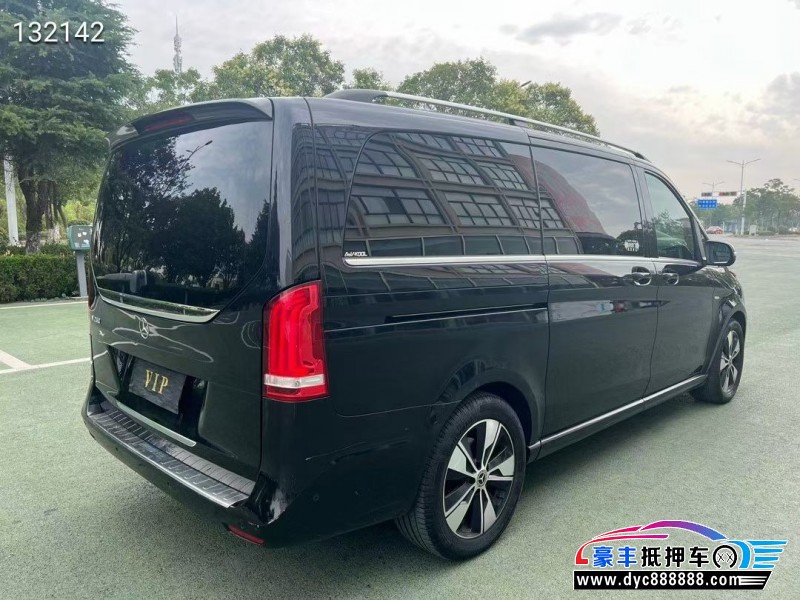 21年奔驰V轿车抵押车出售