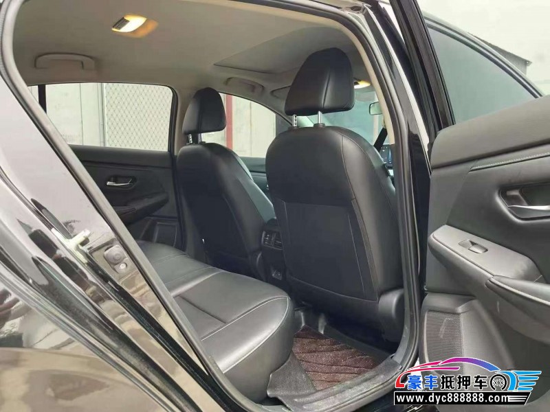 22年日产轩逸轿车抵押车出售