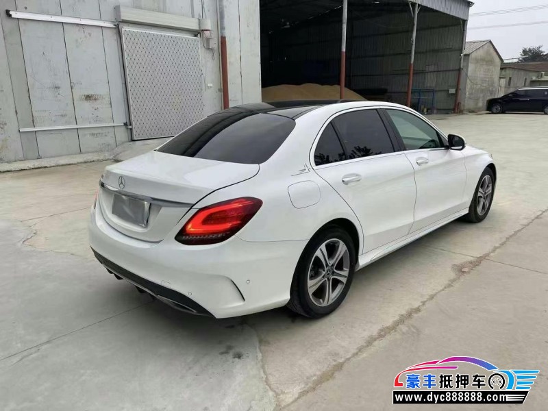 20年奔驰C轿车抵押车出售