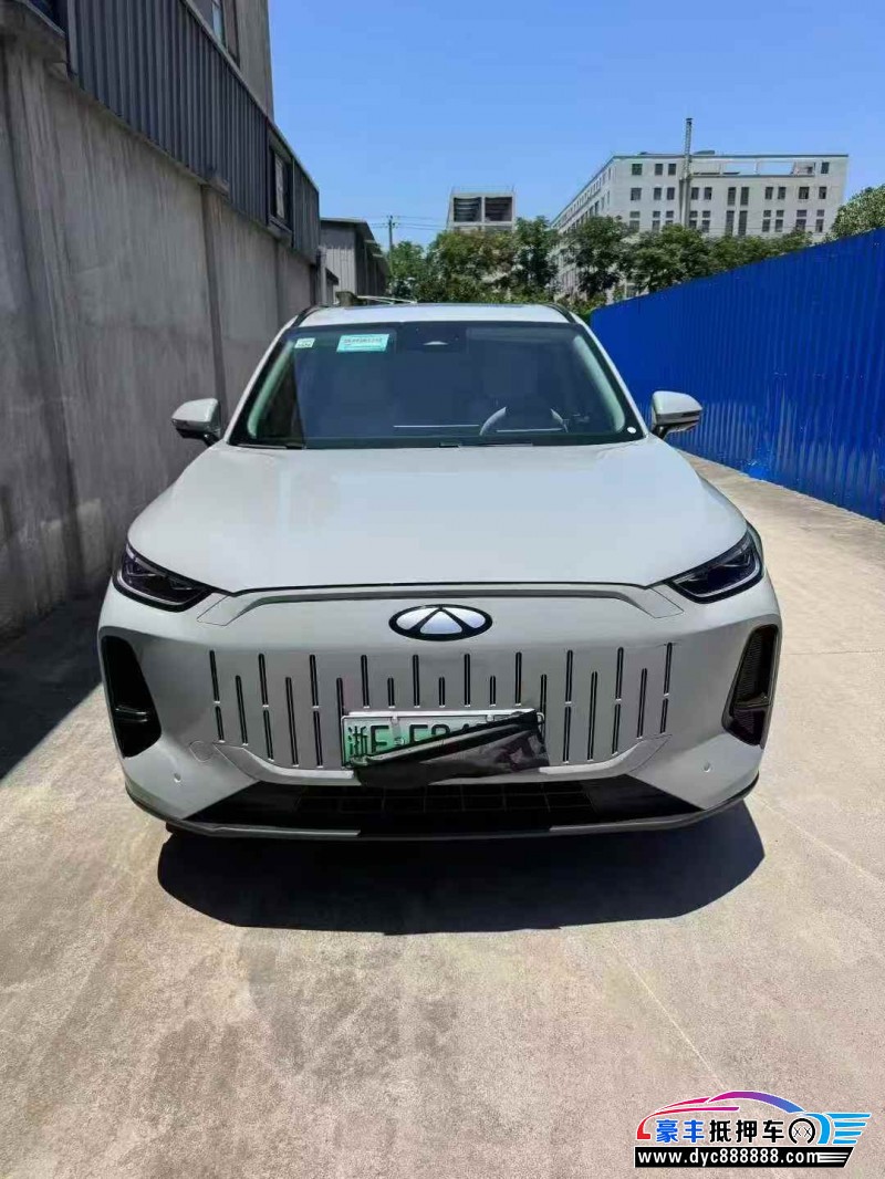 24年奇瑞风云轿车抵押车出售