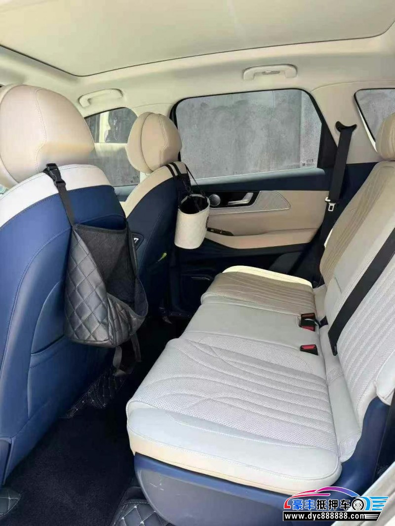 24年奇瑞风云轿车抵押车出售