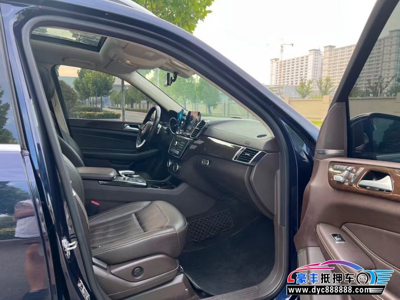 19年奔驰GLS轿车抵押车出售