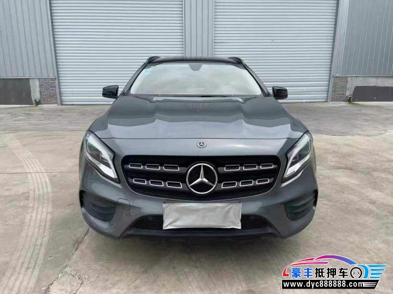 19年奔驰GLA轿车抵押车出售