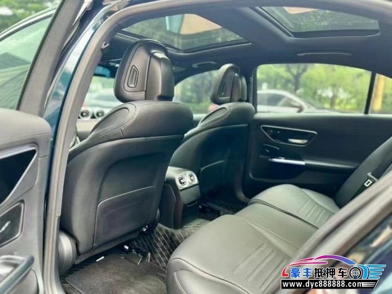 22年奔驰C轿车抵押车出售