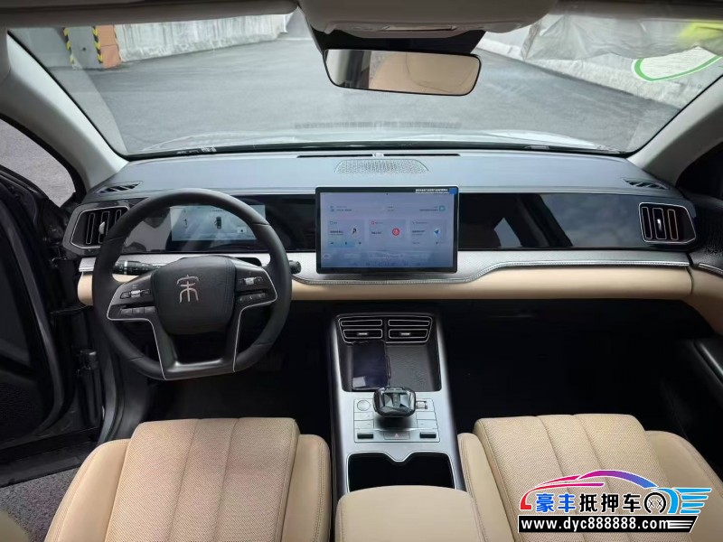 25年比亚迪宋轿车抵押车出售