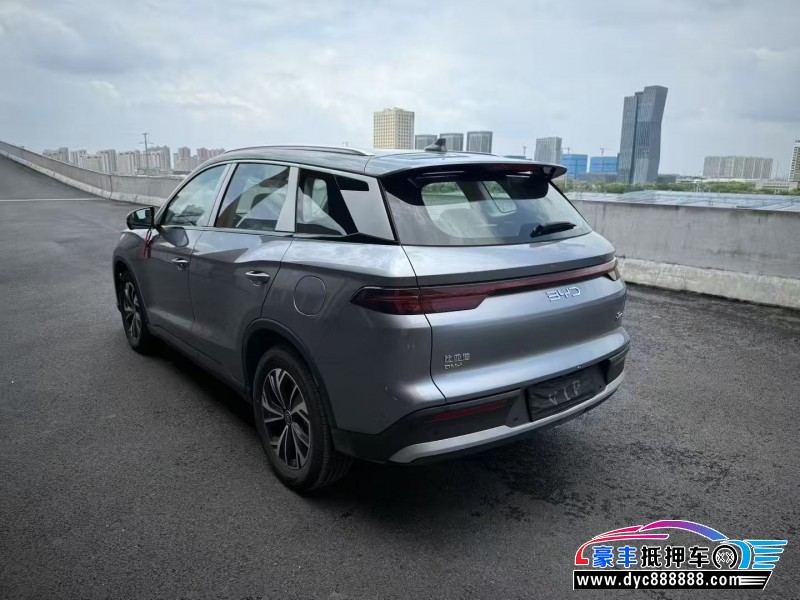 25年比亚迪宋轿车抵押车出售