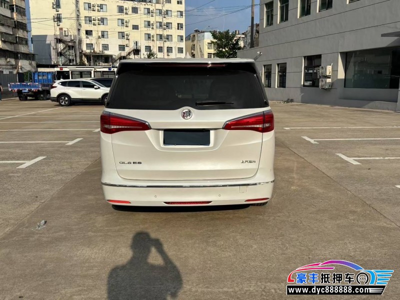 19年别克GL8MPV抵押车出售