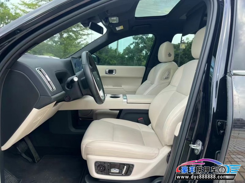 23年理想L9轿车抵押车出售