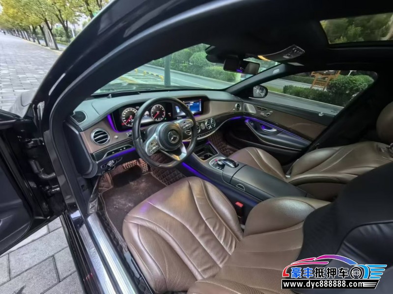 17年奔驰S轿车抵押车出售