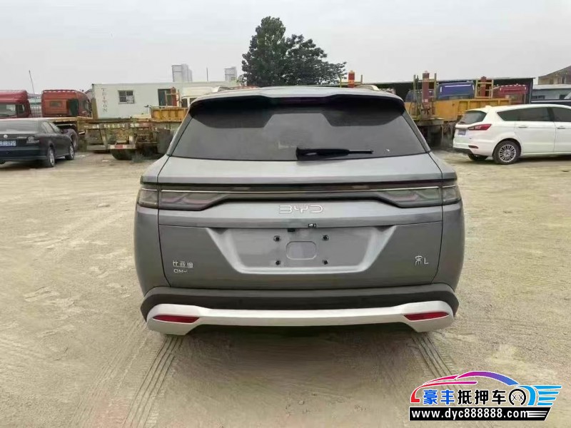 25年比亚迪宋轿车抵押车出售