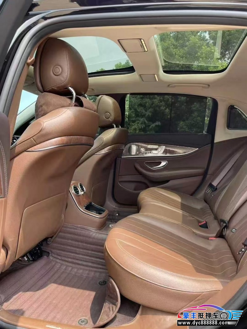 21年奔驰E轿车抵押车出售