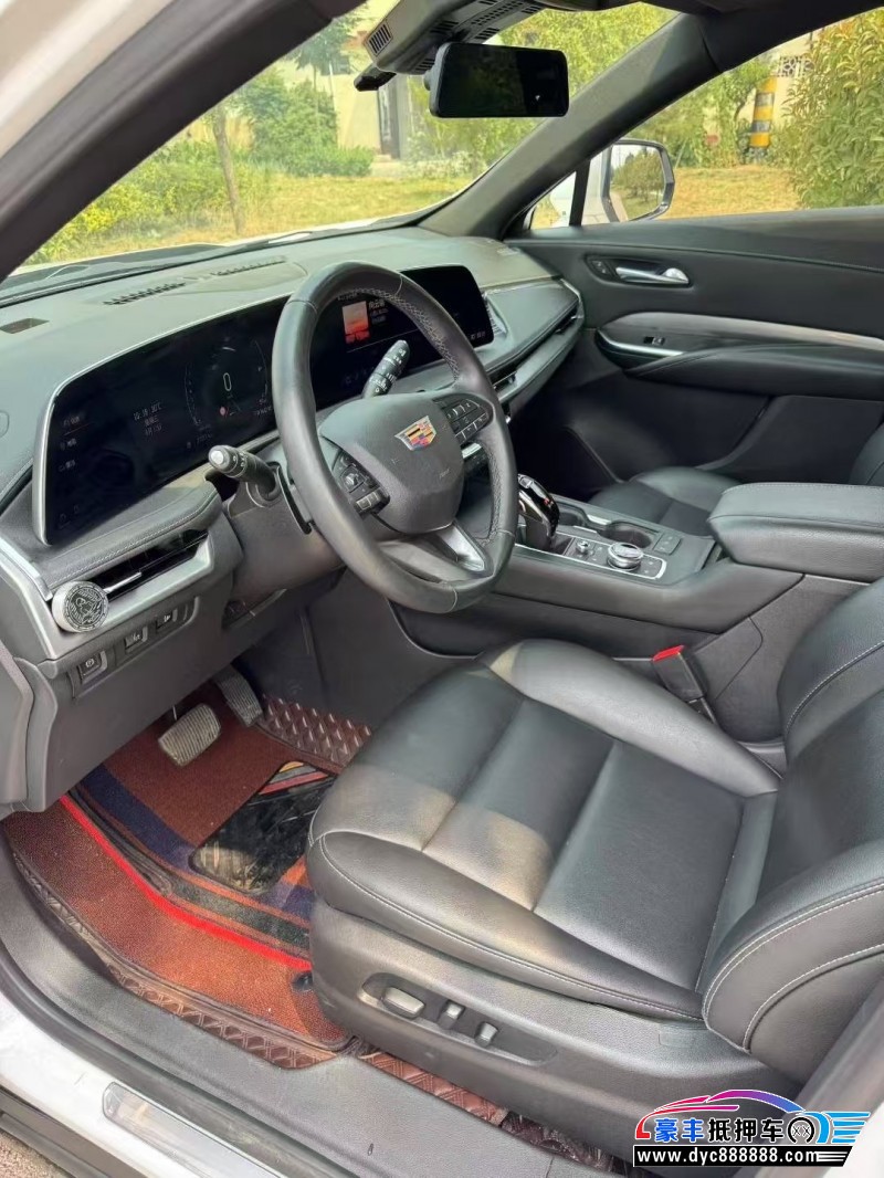 23年凯迪拉克XT4轿车抵押车出售