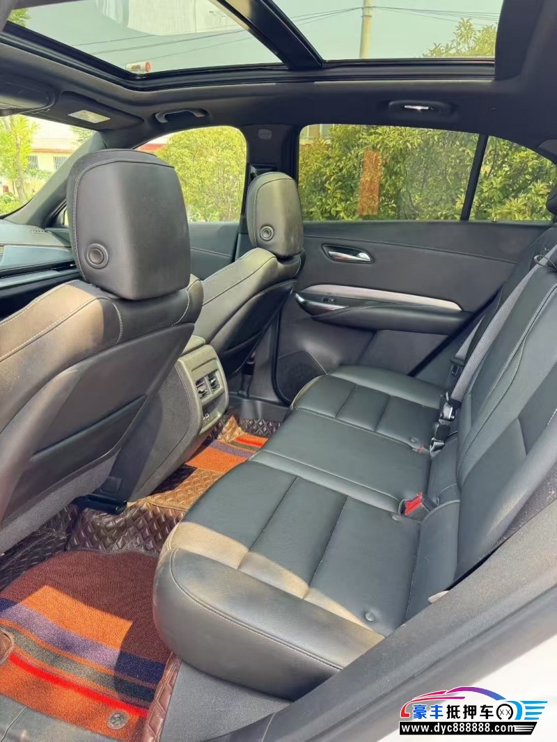 23年凯迪拉克XT4轿车抵押车出售