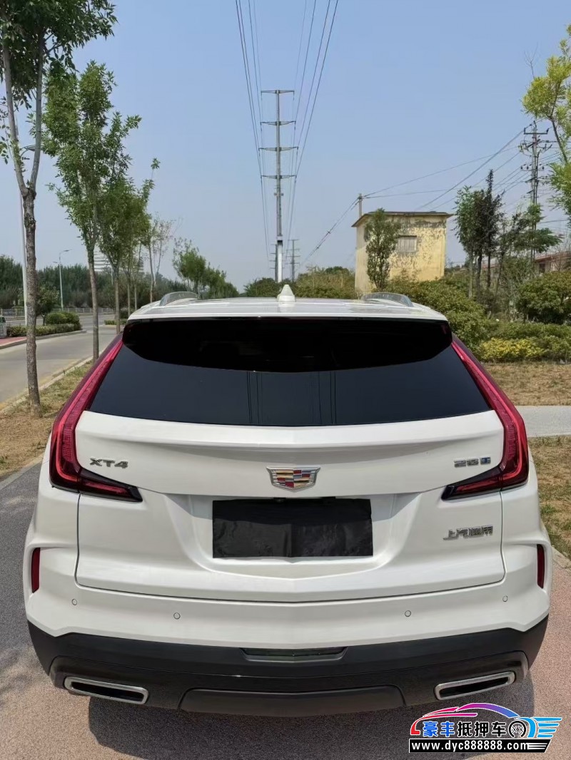 23年凯迪拉克XT4轿车抵押车出售