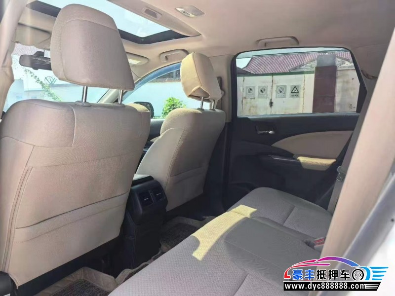 16年本田CR-V轿车抵押车出售