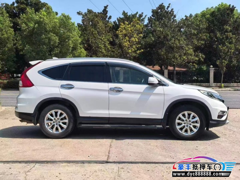 16年本田CR-V轿车抵押车出售