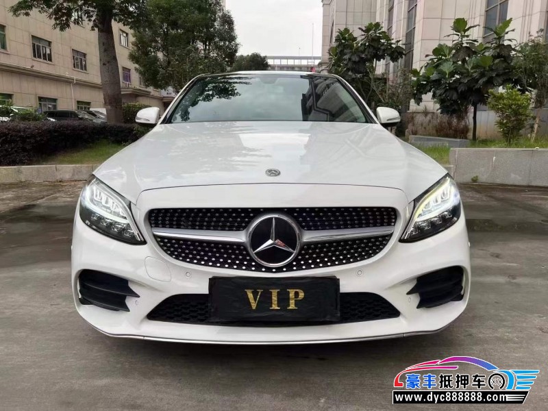 20年奔驰C轿车抵押车出售