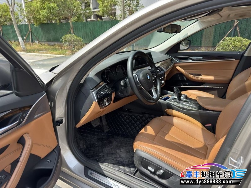 18年宝马5系轿车抵押车出售