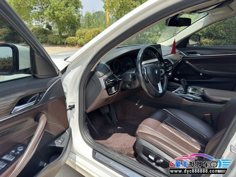 18年宝马5系轿车抵押车出售