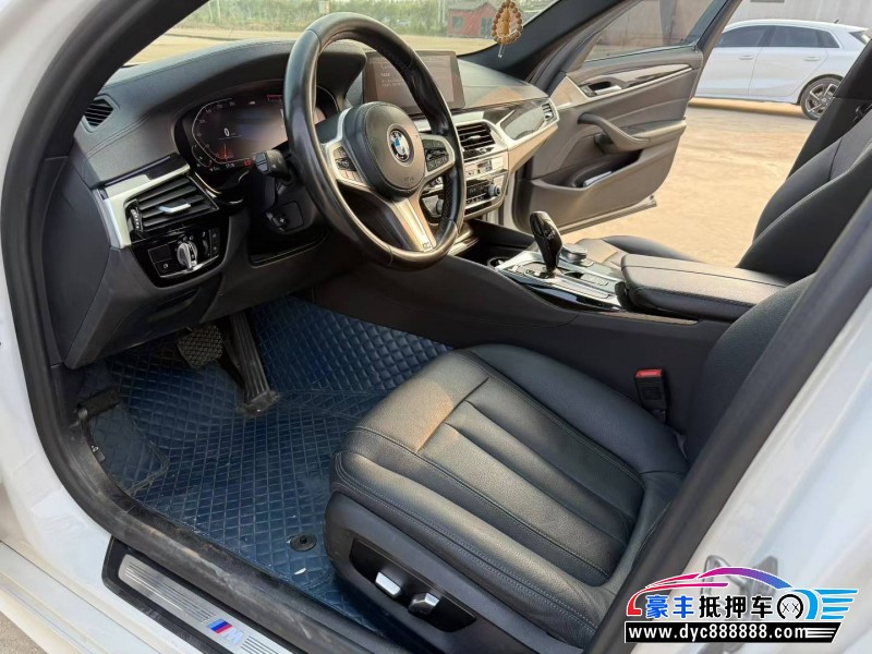 20年宝马5系轿车抵押车出售