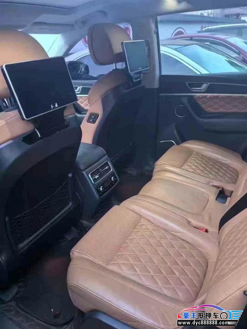 20年红旗HS7轿车抵押车出售