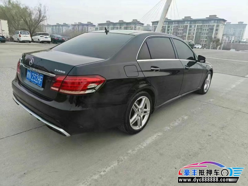 14年奔驰E轿车抵押车出售