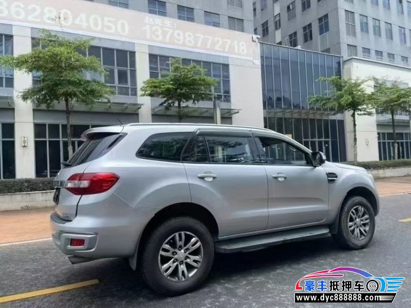 16年福特撼路者轿车抵押车出售