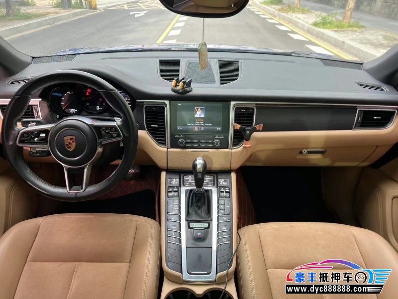 17年保时捷Macan迈凯轿车抵押车出售