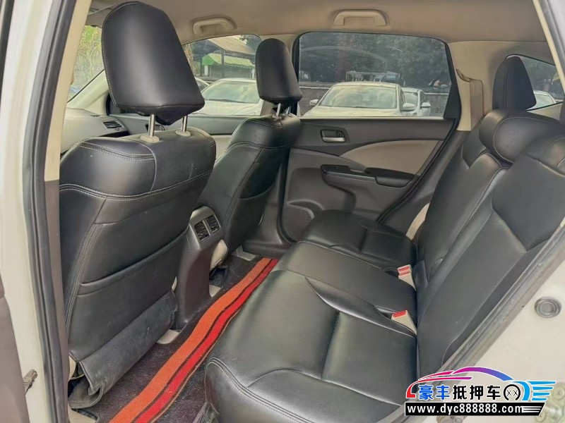 15年本田CR-V轿车抵押车出售