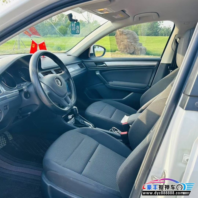 21年大众宝来轿车抵押车出售