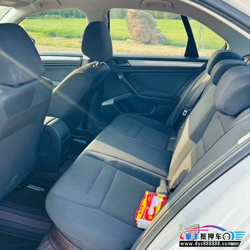 21年大众宝来轿车抵押车出售