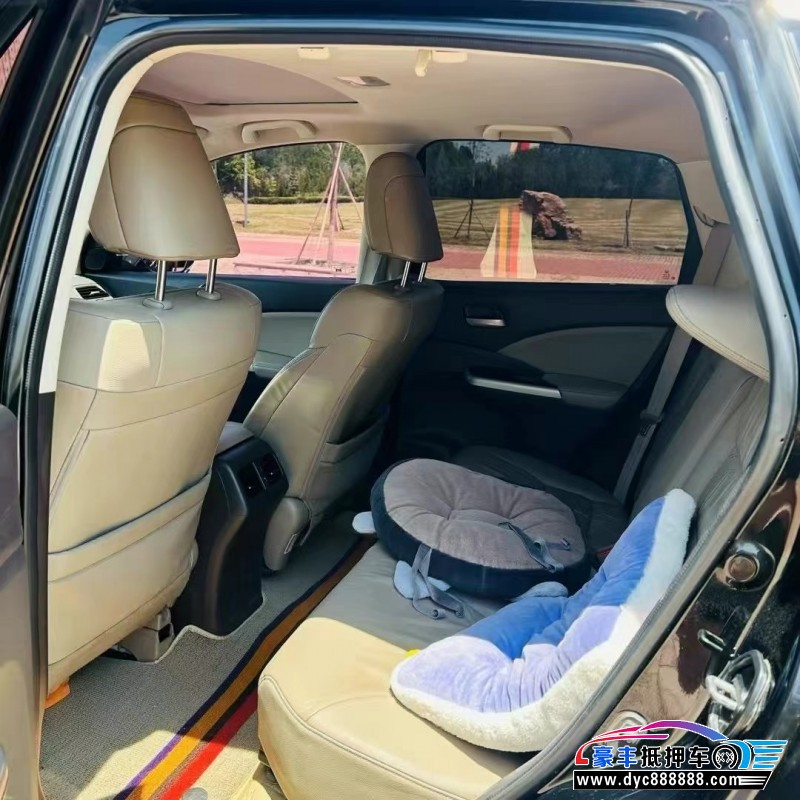 15年本田CR-V轿车抵押车出售