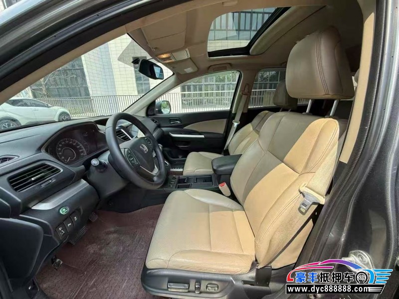 16年本田CR-V轿车抵押车出售