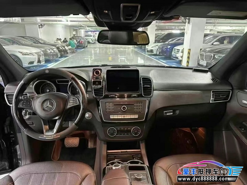 17年奔驰GLE轿车抵押车出售