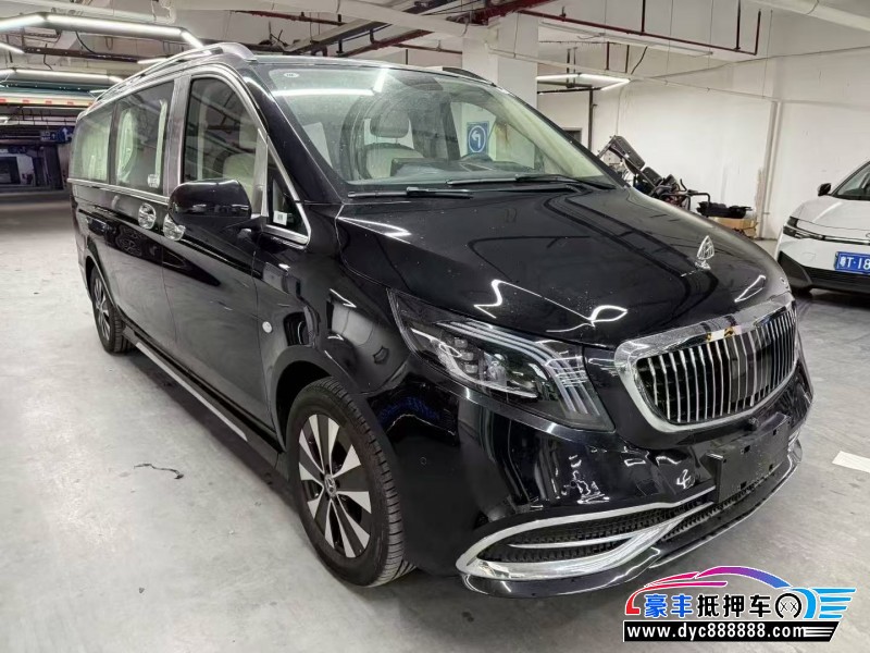 22年奔驰威霆轿车抵押车出售