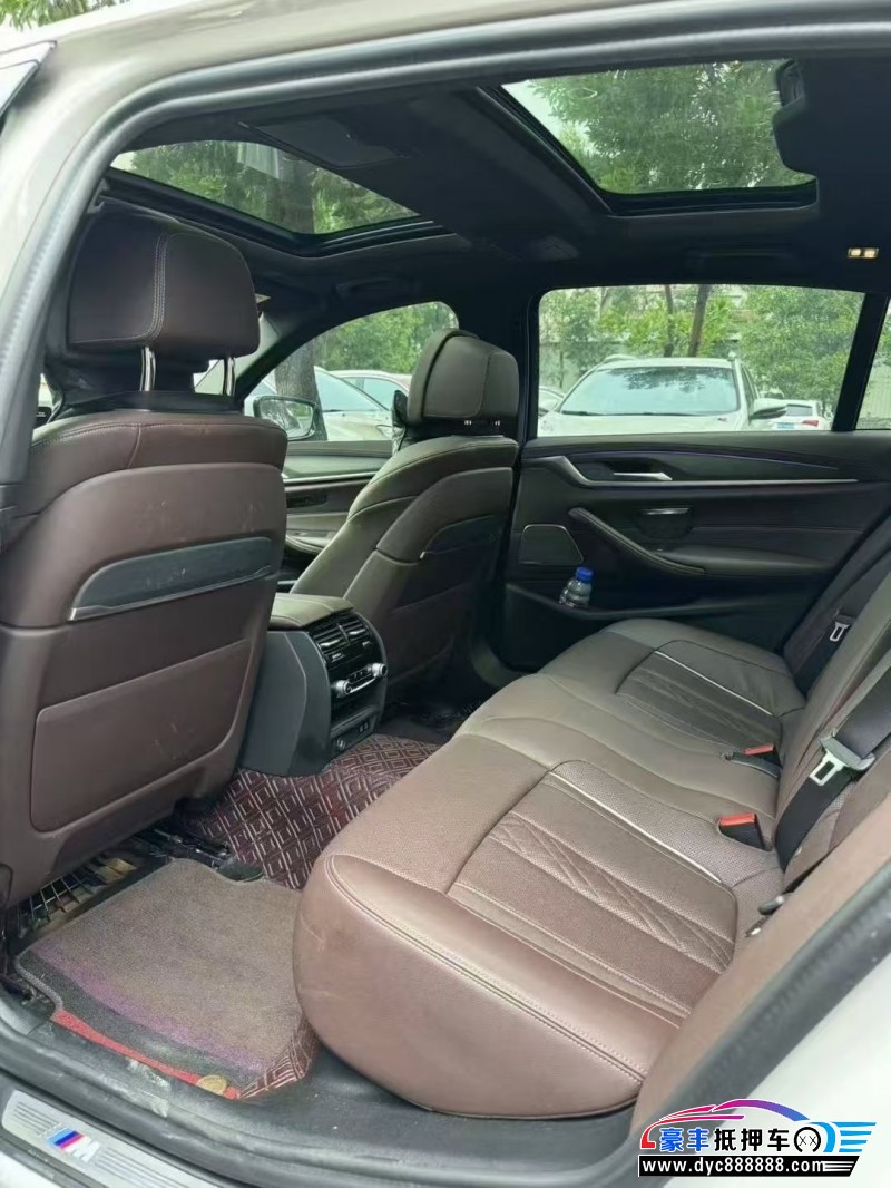 23年宝马5系轿车抵押车出售