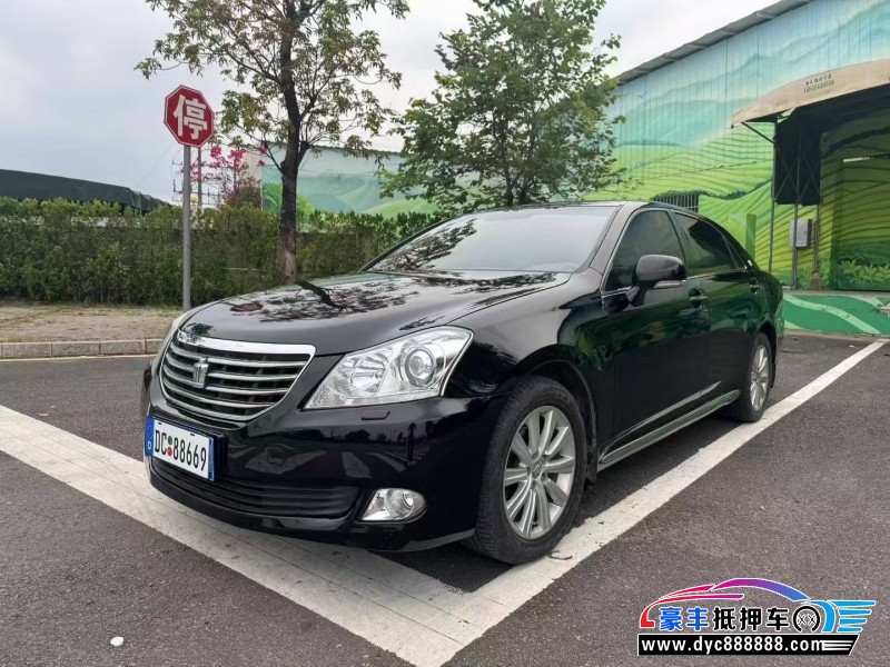 11年丰田皇冠轿车抵押车出售