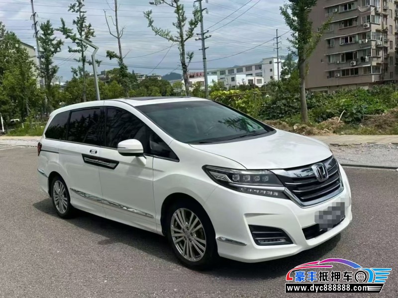 17年本田艾力绅轿车抵押车出售