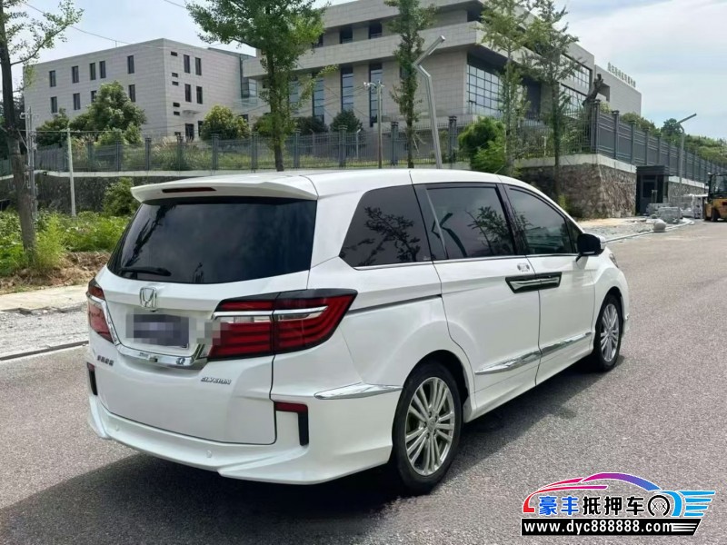 17年本田艾力绅轿车抵押车出售