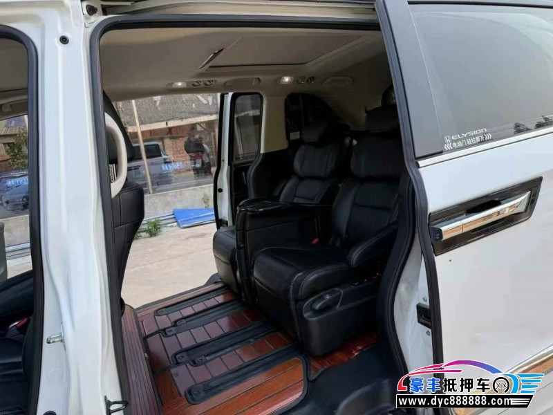 17年本田艾力绅轿车抵押车出售