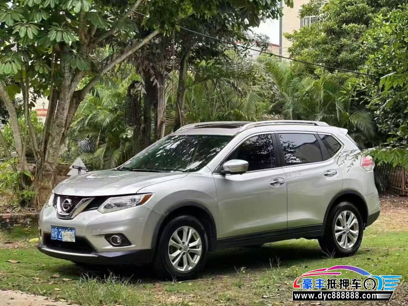 14年日产奇骏轿车抵押车出售