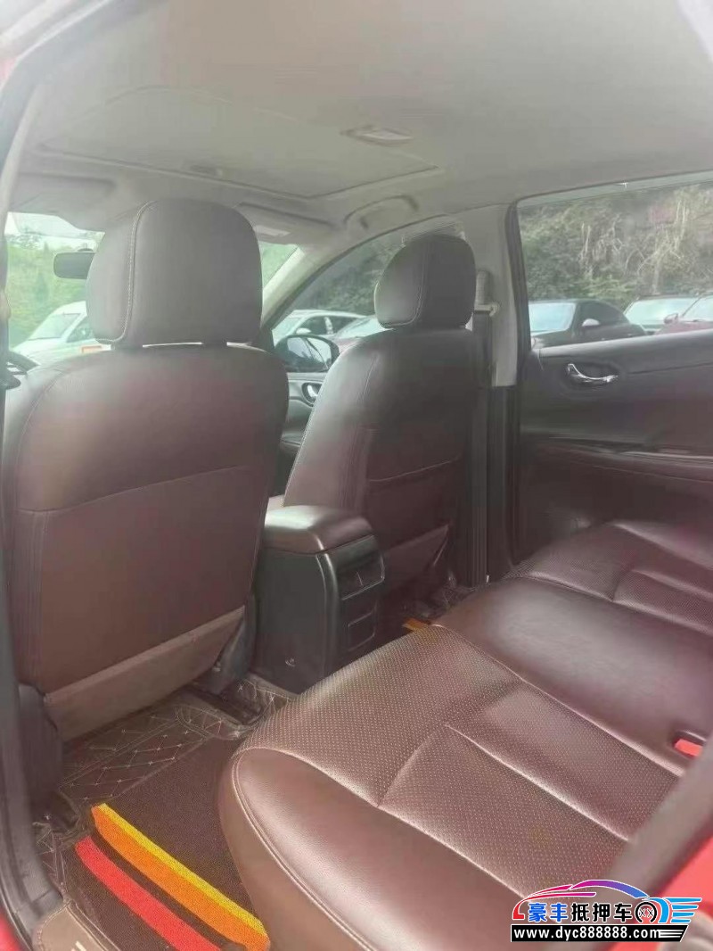 15年日产骐达轿车抵押车出售