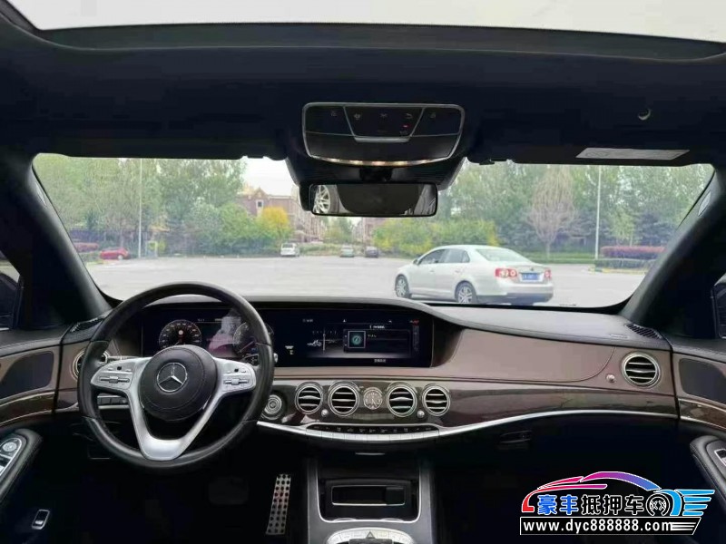 20年奔驰S轿车抵押车出售