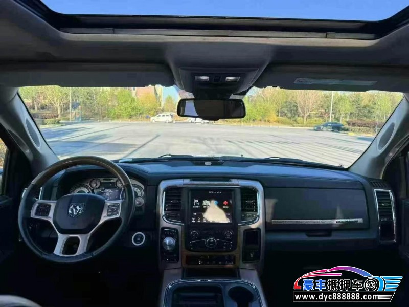 18年道奇公羊轿车抵押车出售