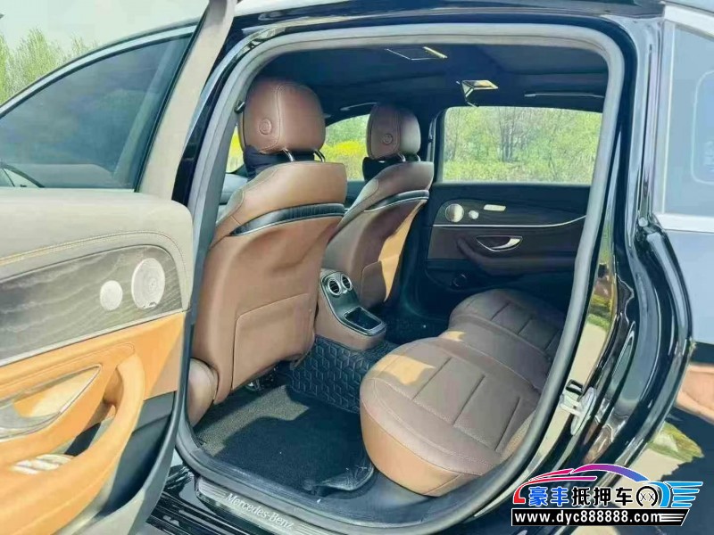 21年奔驰E轿车抵押车出售