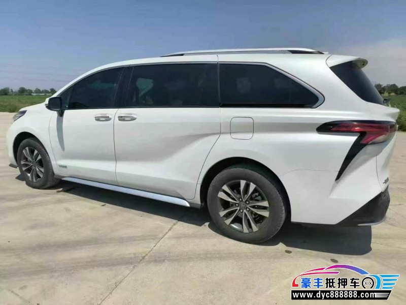 24年丰田格瑞维亚轿车抵押车出售