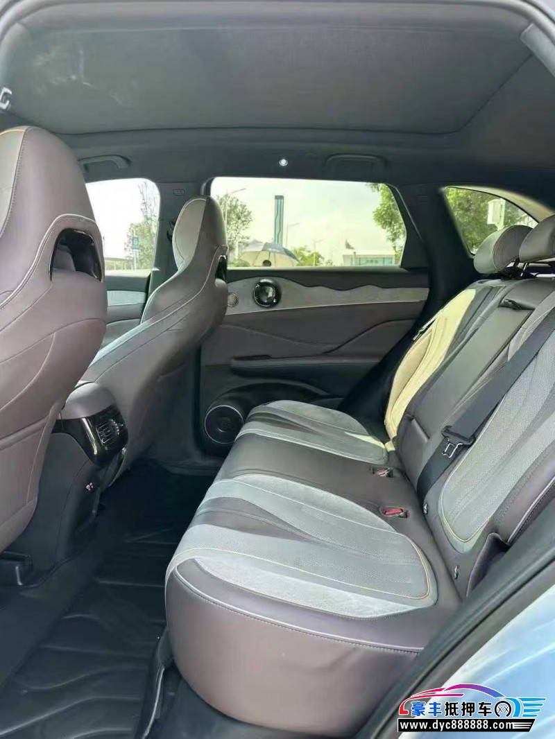 24年比亚迪护卫舰轿车抵押车出售